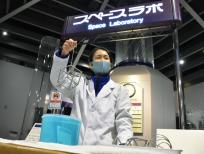 ミニ実験「いろんな　シャボンまく」
