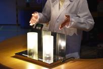 ミニ実験「カラフル実験　光のはこ」